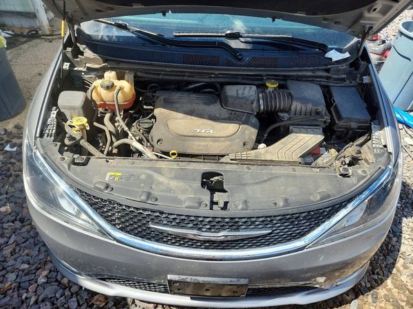2017 CHRYSLER PACIFICA