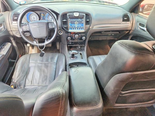 2014 CHRYSLER 300