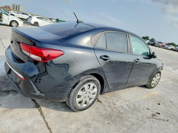 2022 KIA RIO LX, S