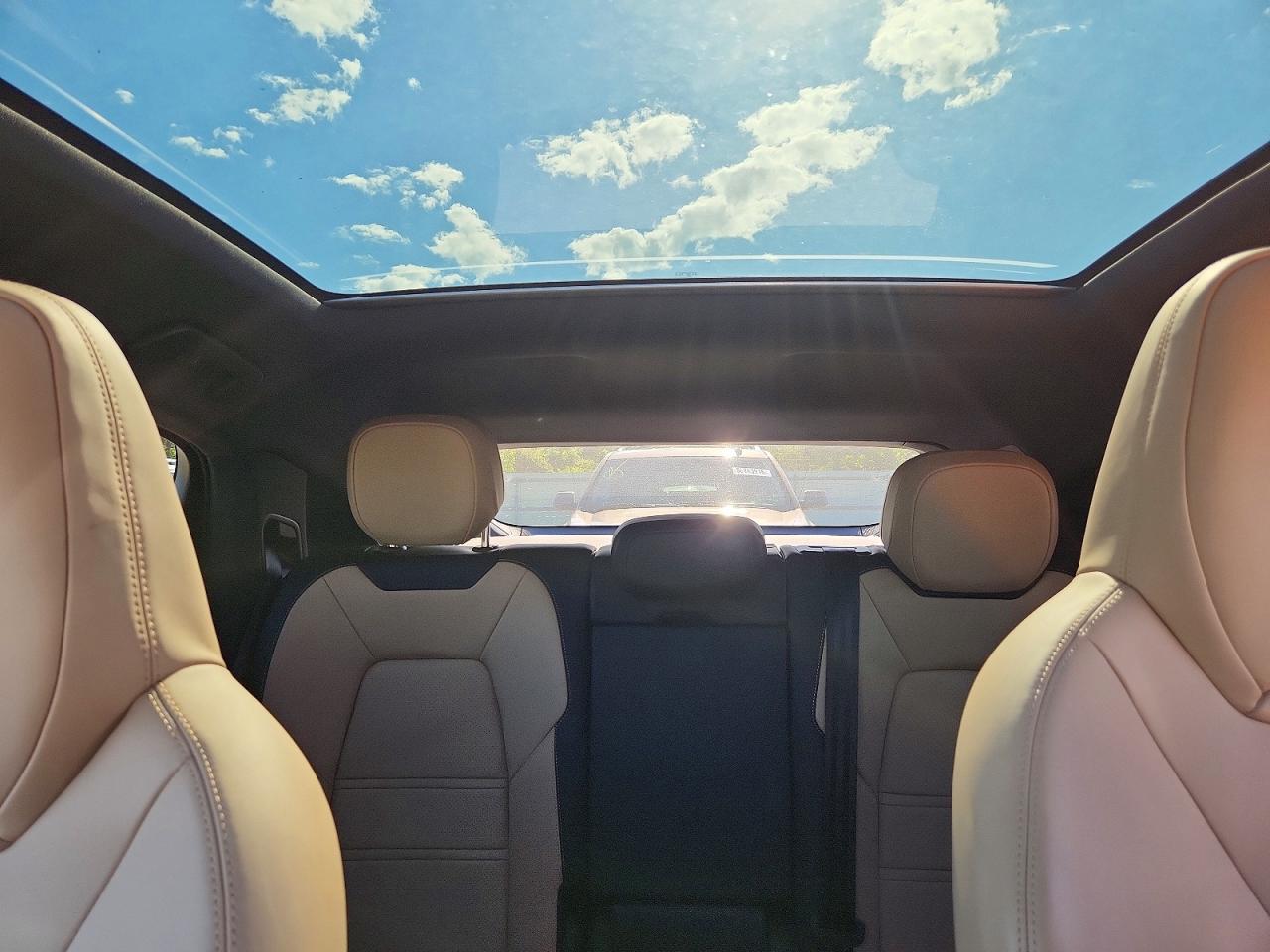 2025 PORSCHE CAYENNE