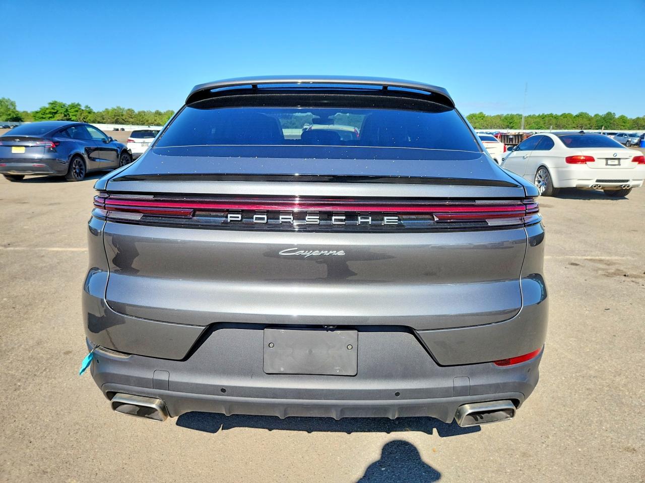 2025 PORSCHE CAYENNE