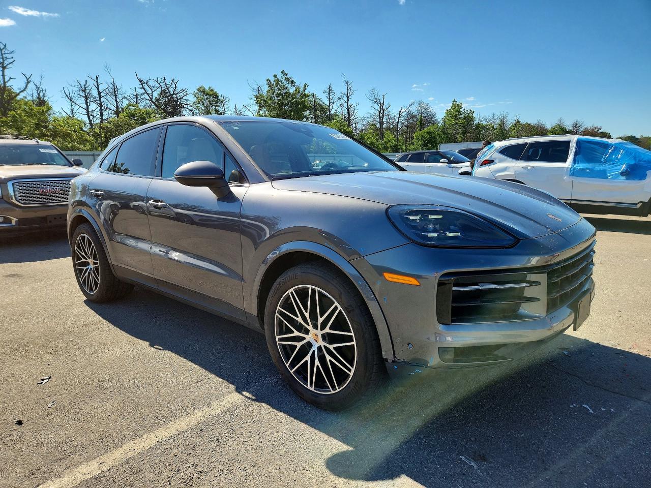 2025 PORSCHE CAYENNE