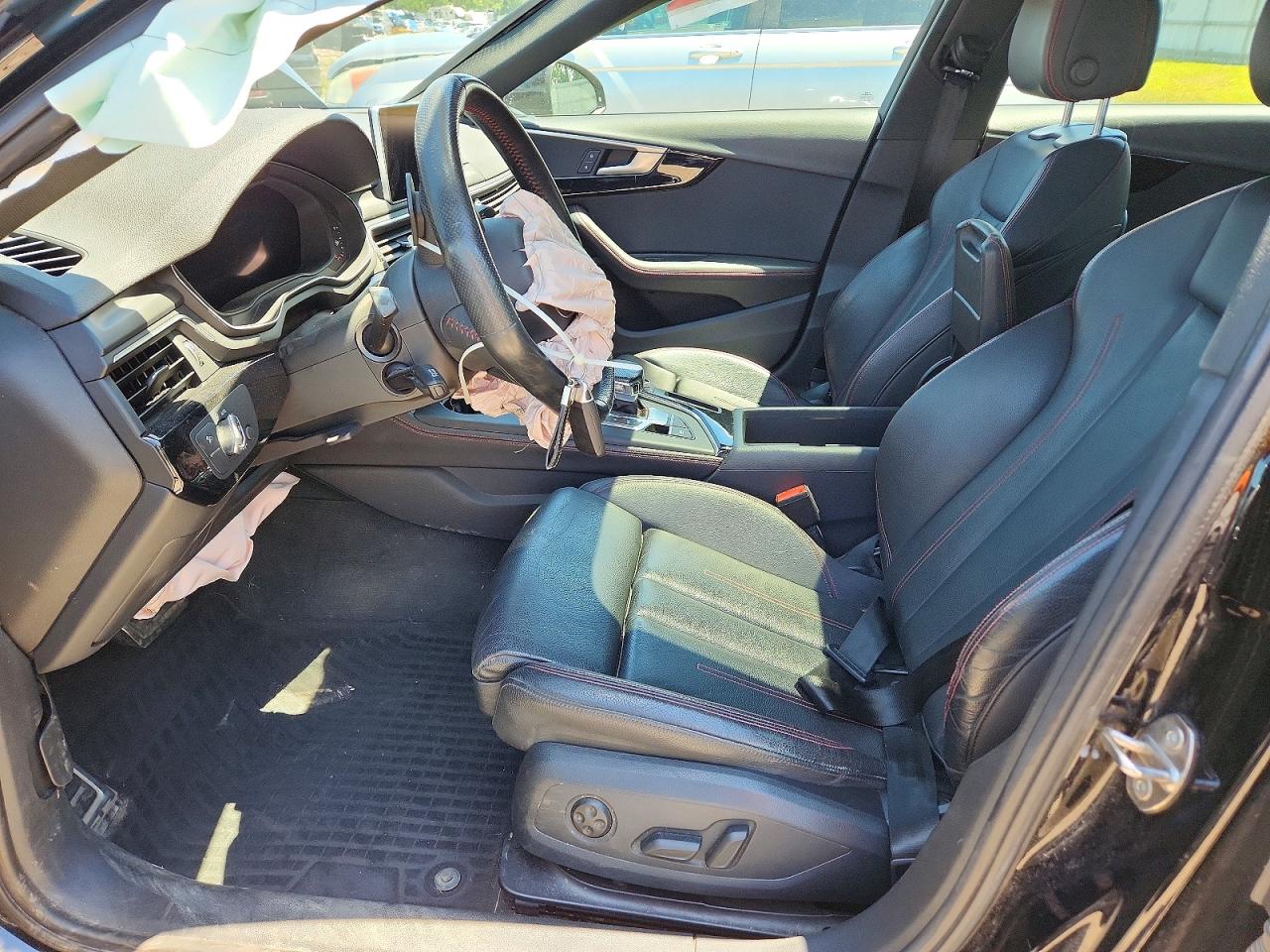 2019 AUDI A4 quattro Premium Plus