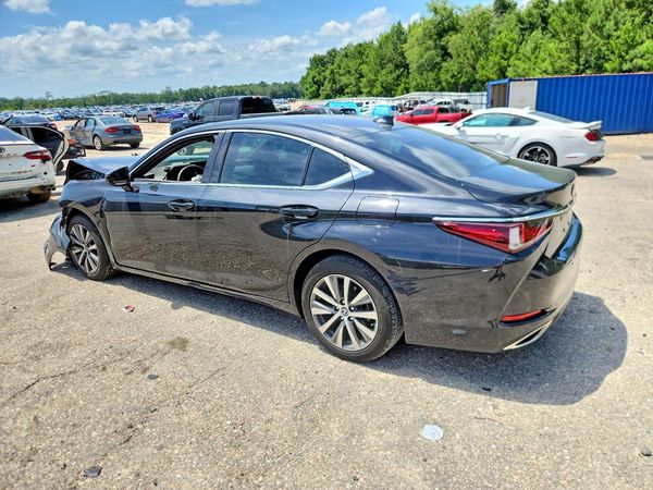 2020 LEXUS ES