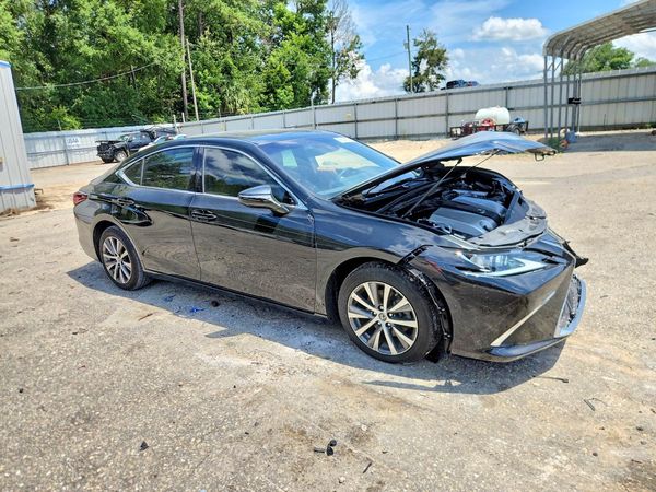 2020 LEXUS ES