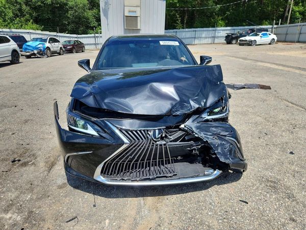2020 LEXUS ES
