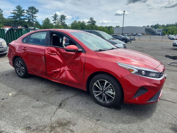 2023 KIA FORTE