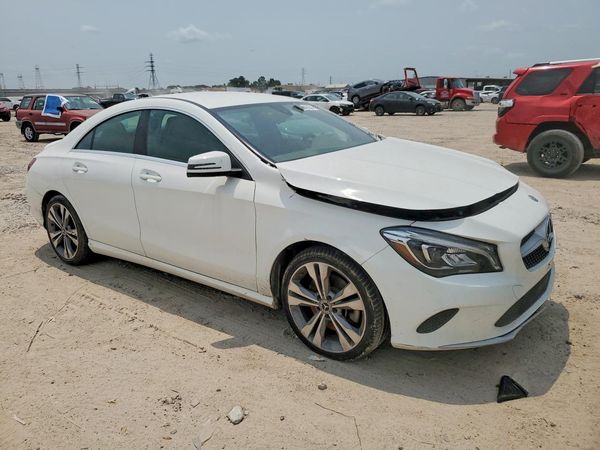 2019 MERCEDES-BENZ CLA