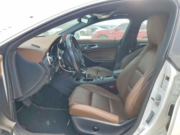 2019 MERCEDES-BENZ CLA