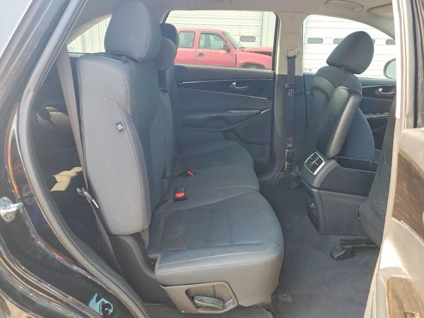 2019 KIA SORENTO L, LX, S