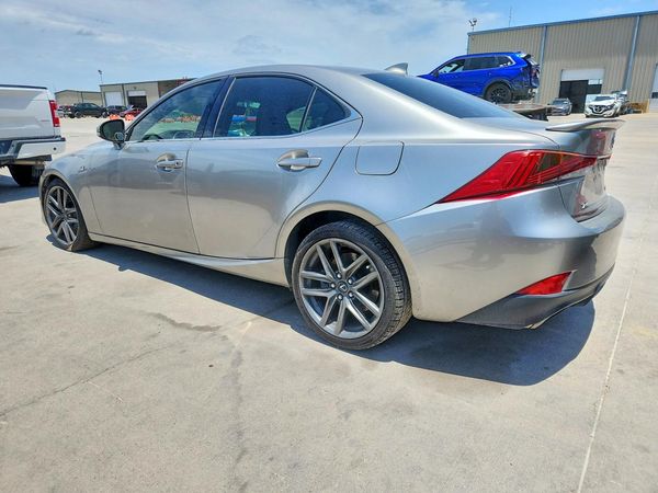 2018 LEXUS IS