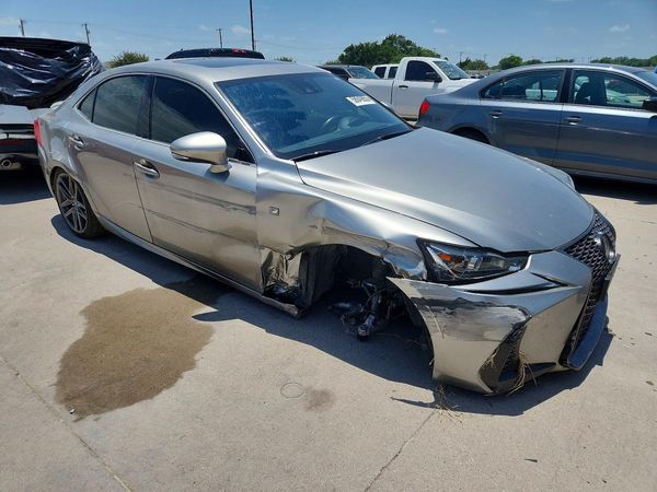 2018 LEXUS IS