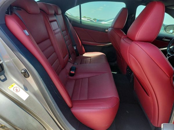 2018 LEXUS IS