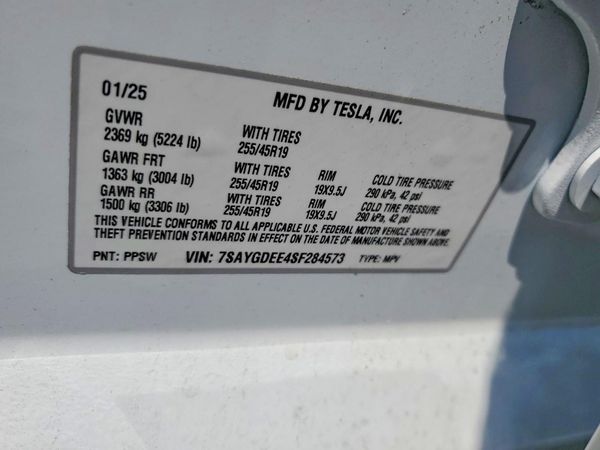 2025 TESLA MODEL Y