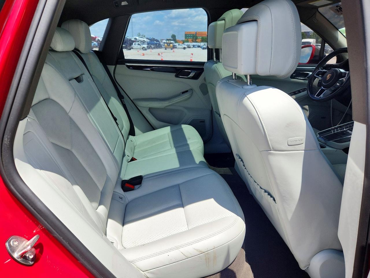 2018 PORSCHE MACAN Macan S