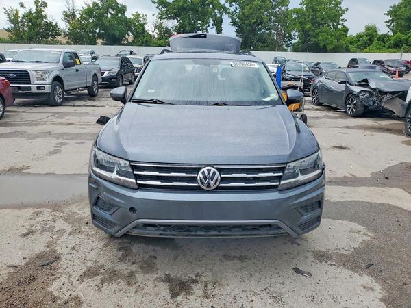 2020 VOLKSWAGEN TIGUAN SE, SEL