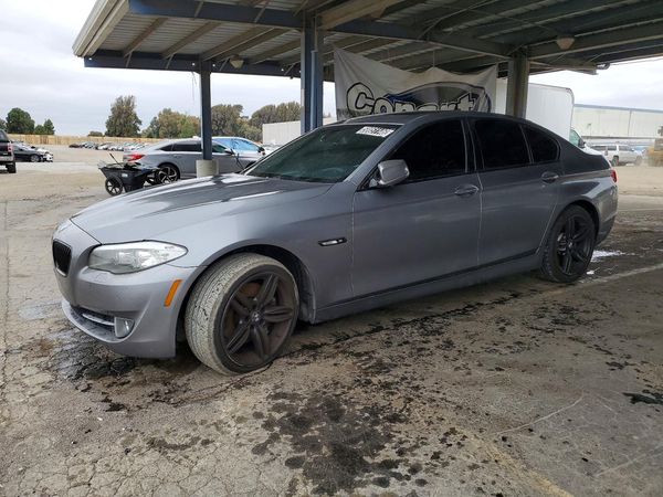 2012 BMW 550