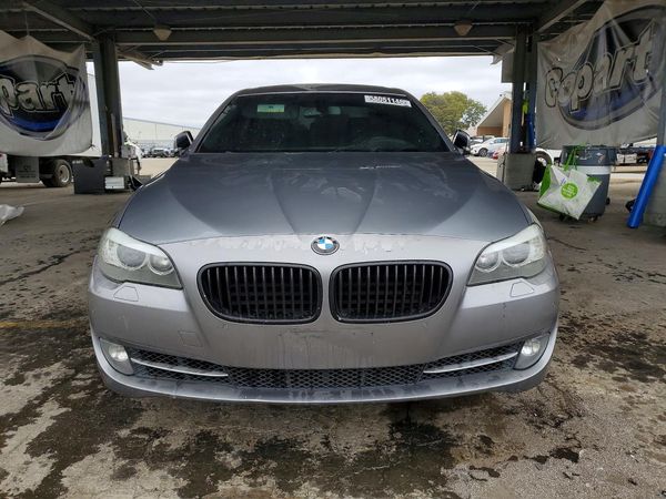 2012 BMW 550