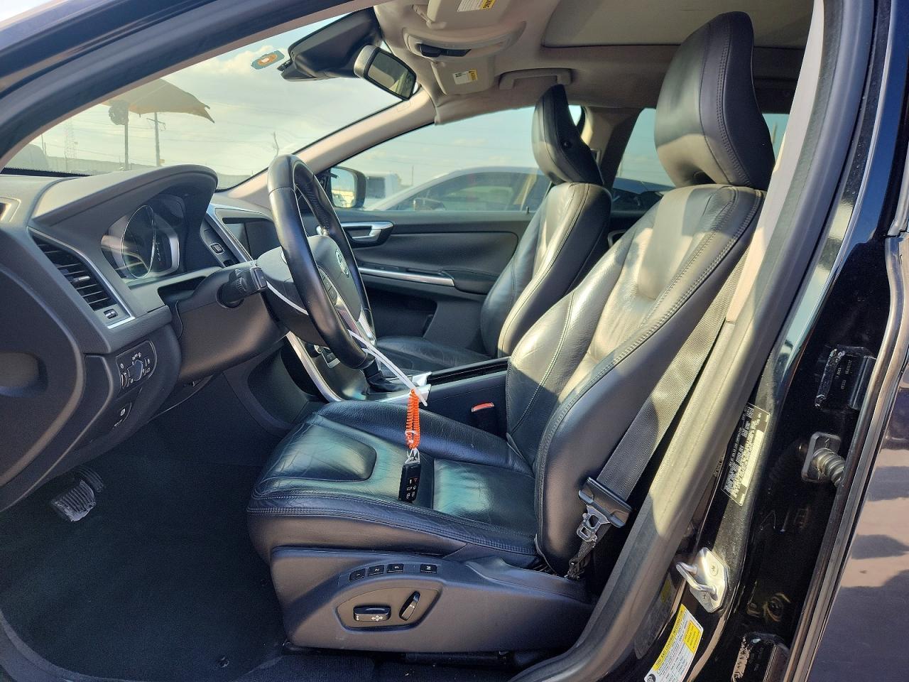 2014 VOLVO XC60