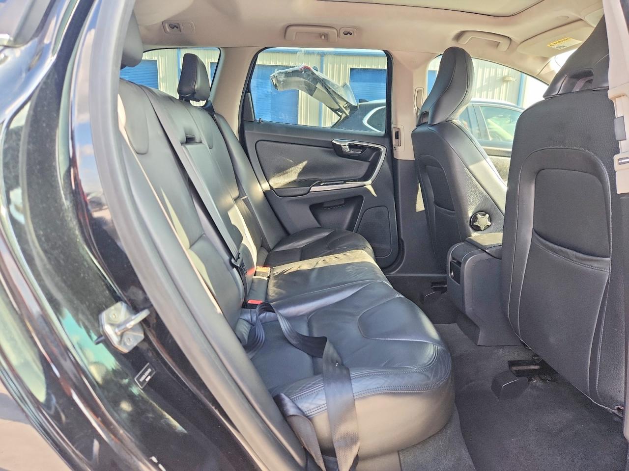 2014 VOLVO XC60