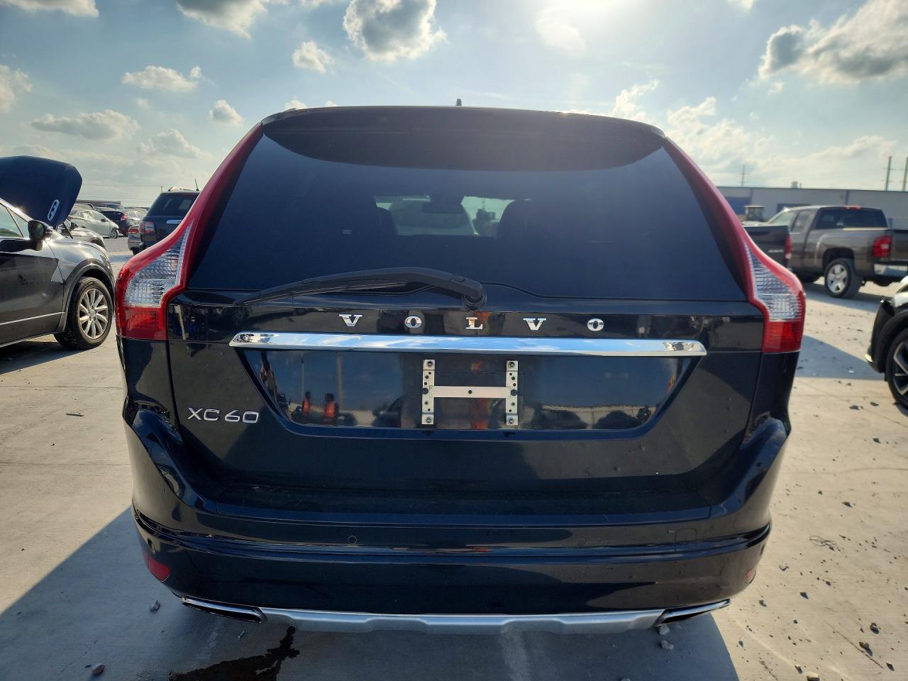 2014 VOLVO XC60