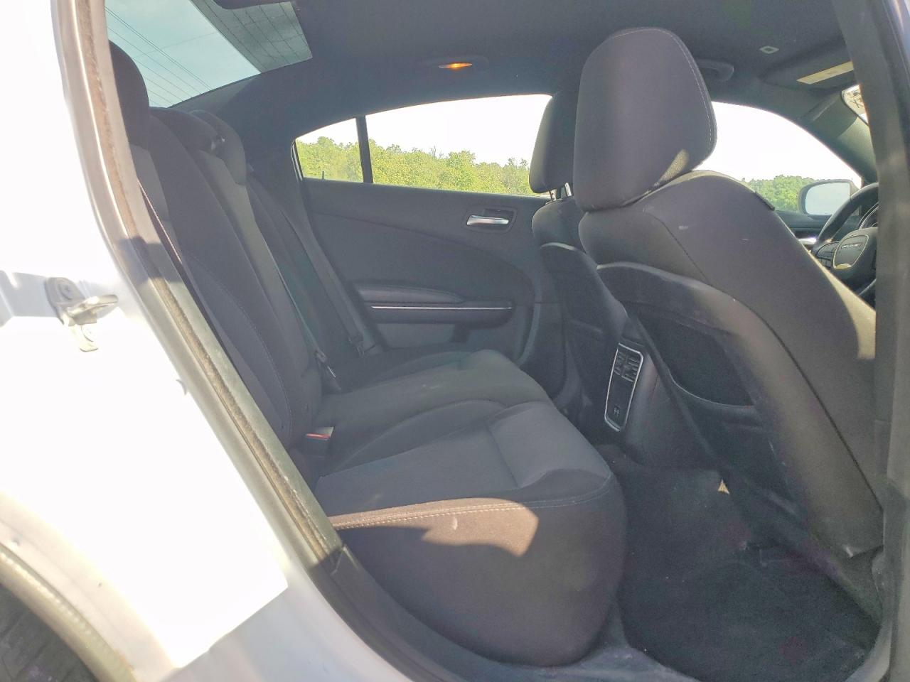 2017 DODGE CHARGER SE