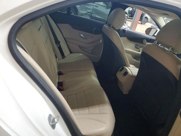 2016 MERCEDES-BENZ C C300-4M