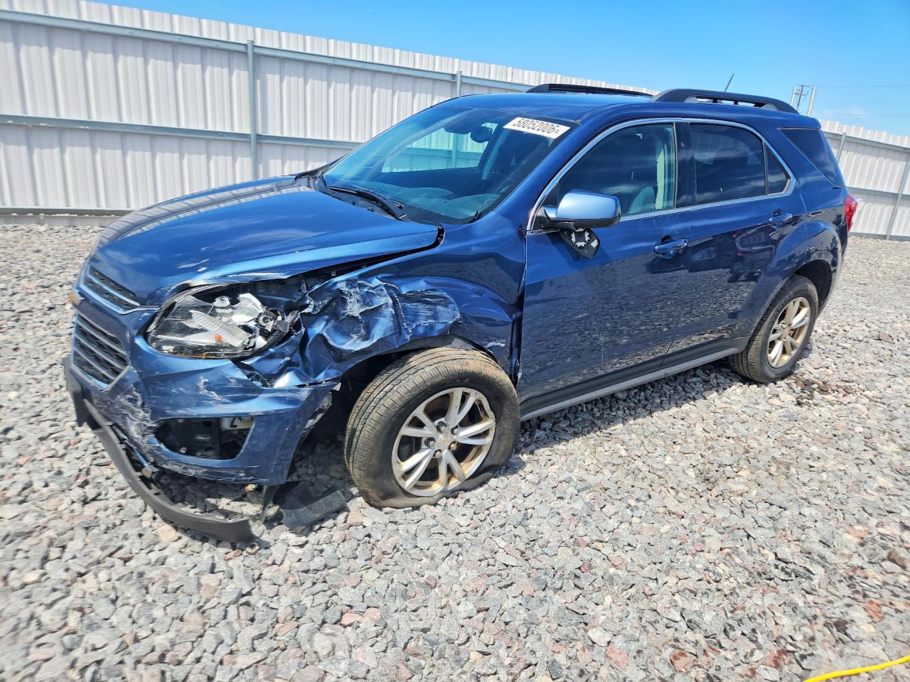 2016 CHEVROLET EQUINOX LT — Front 3/4