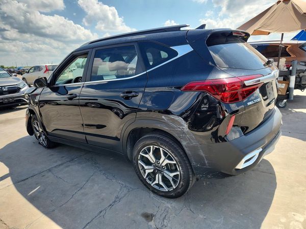 2022 KIA SELTOS EX
