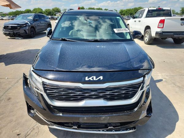 2022 KIA SELTOS EX