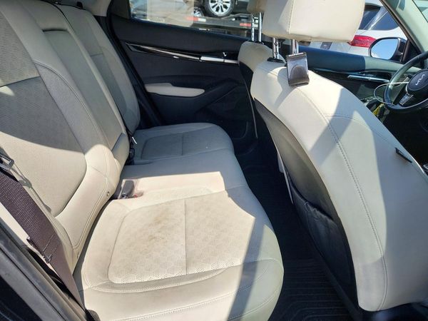 2022 KIA SELTOS EX