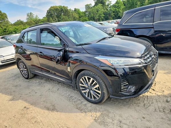 2024 NISSAN KICKS