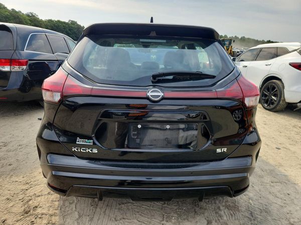 2024 NISSAN KICKS