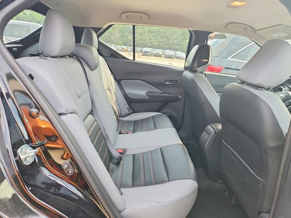 2024 NISSAN KICKS