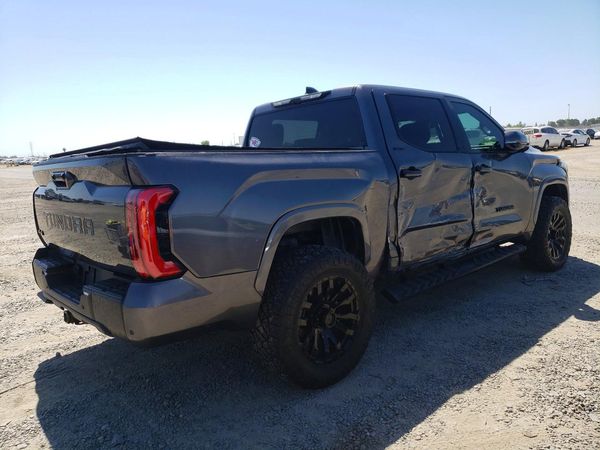 2023 TOYOTA TUNDRA Limited