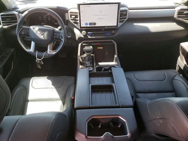 2023 TOYOTA TUNDRA Limited