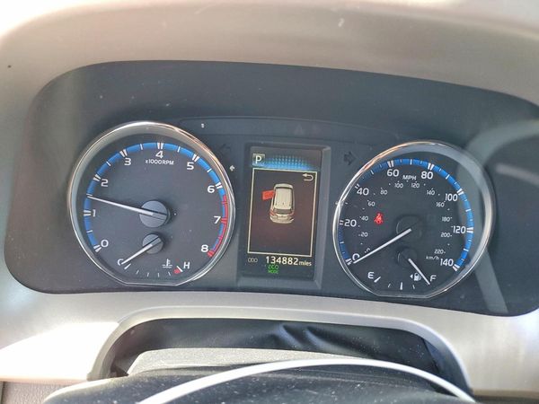 2016 TOYOTA RAV4 XLE (M Grade)