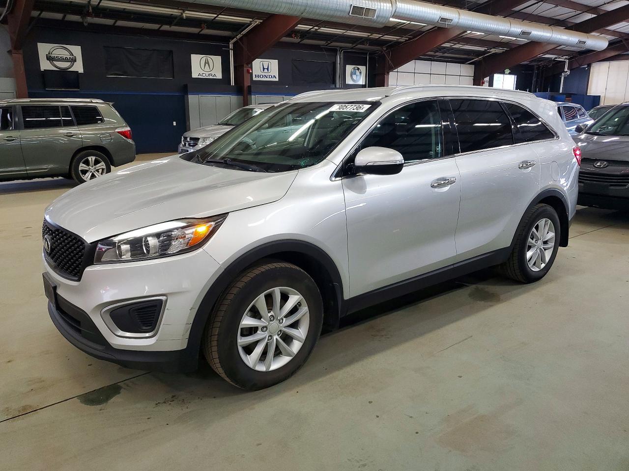 2016 KIA SORENTO L / LX