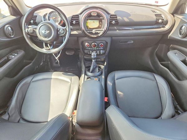 2018 MINI COOPER