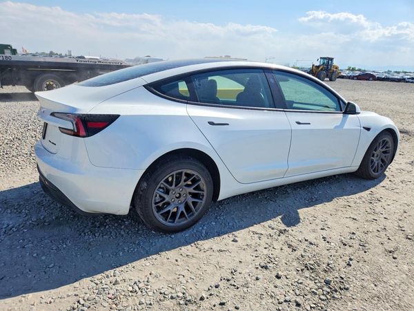 2026 TESLA MODEL 3