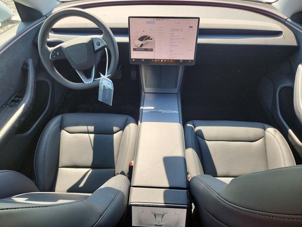 2026 TESLA MODEL 3