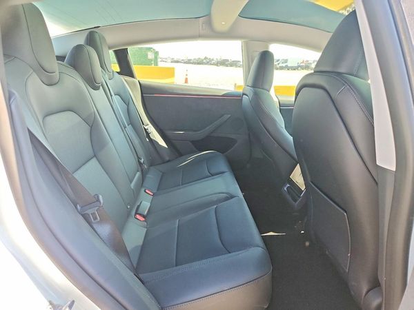 2026 TESLA MODEL 3