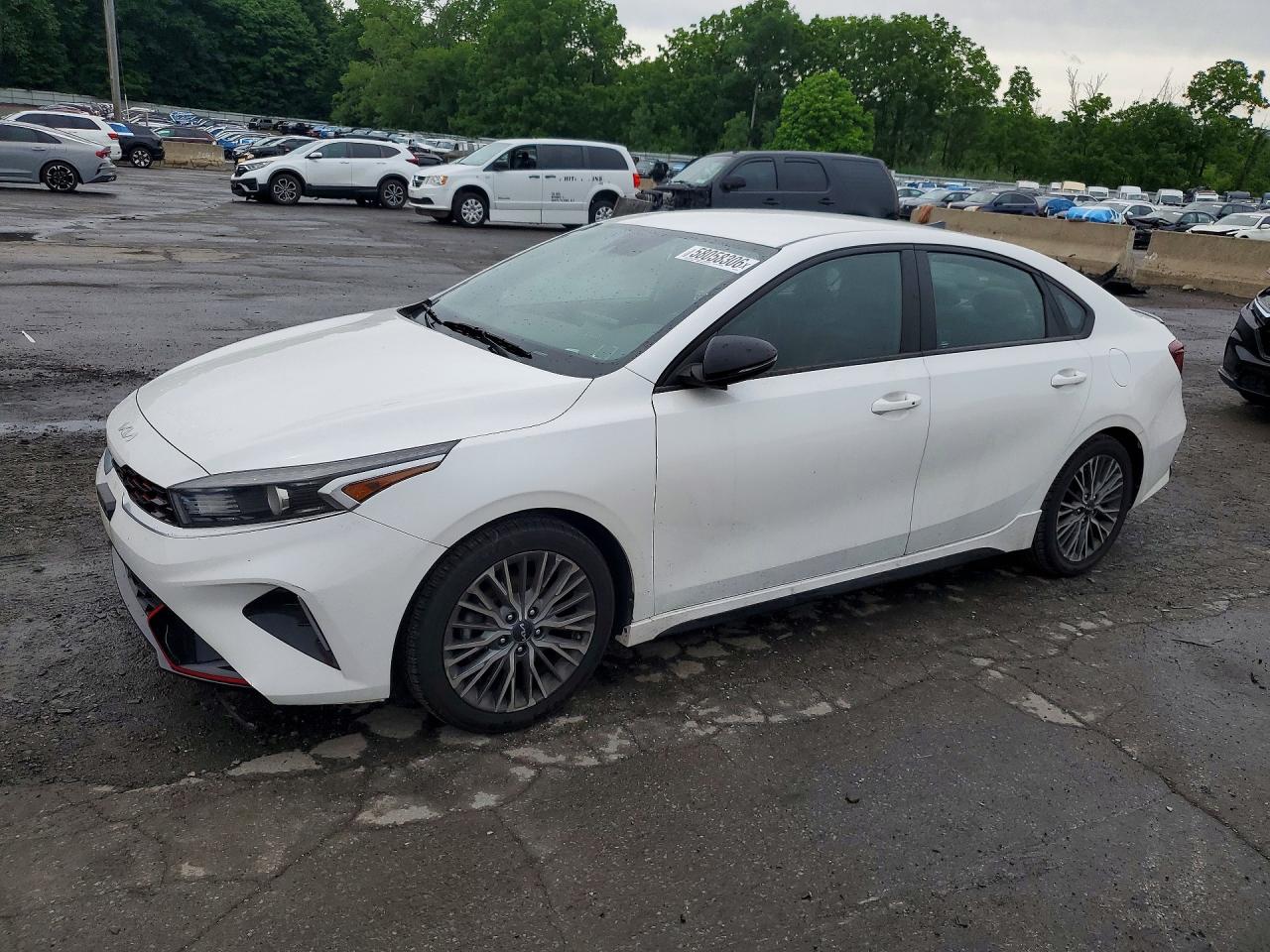 2022 KIA FORTE GT Line