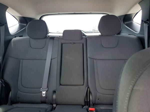 2023 HYUNDAI TUCSON SE