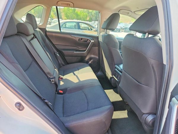 2023 TOYOTA RAV4 LE