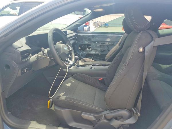 2025 FORD MUSTANG I4