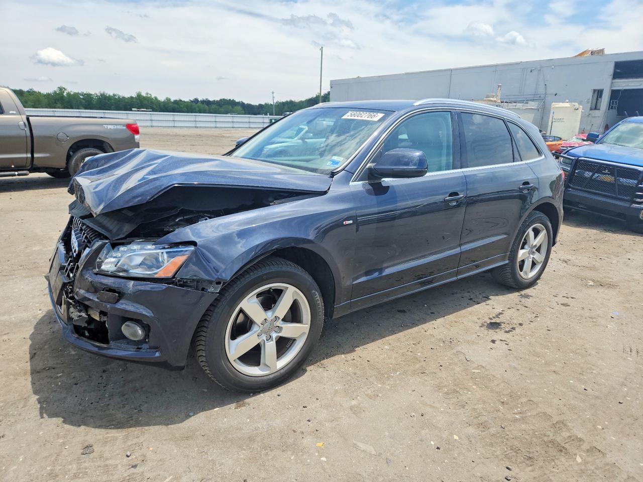 2012 AUDI Q5 Premium Plus