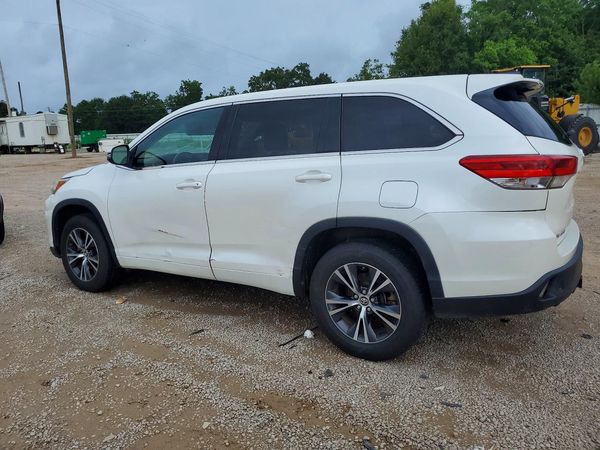 2017 TOYOTA HIGHLANDER LE/LE Plus