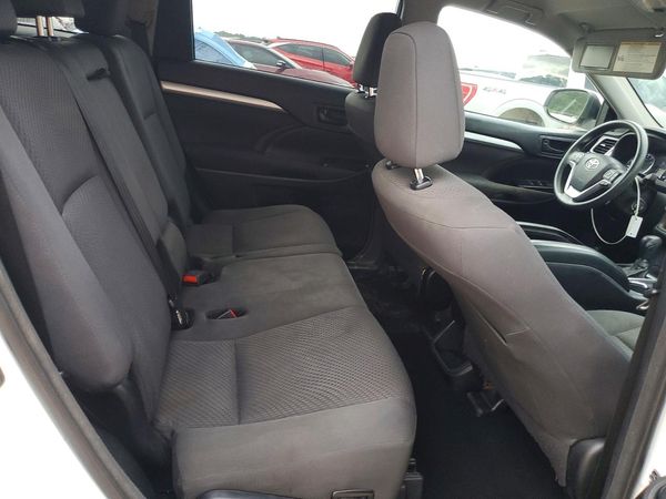 2017 TOYOTA HIGHLANDER LE/LE Plus