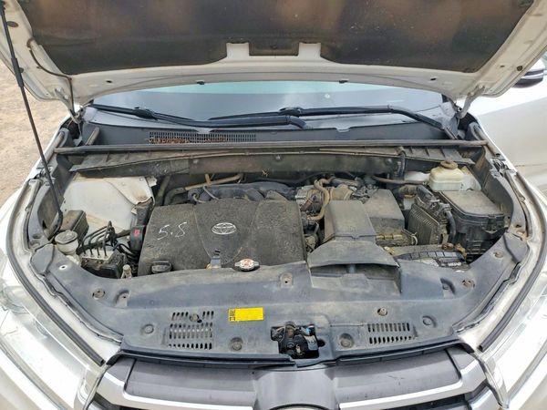 2017 TOYOTA HIGHLANDER LE/LE Plus